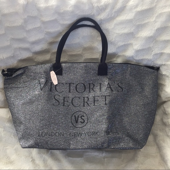 NWT Victoria's Secret L.E. Weekender Tote - Picture 2 of 7